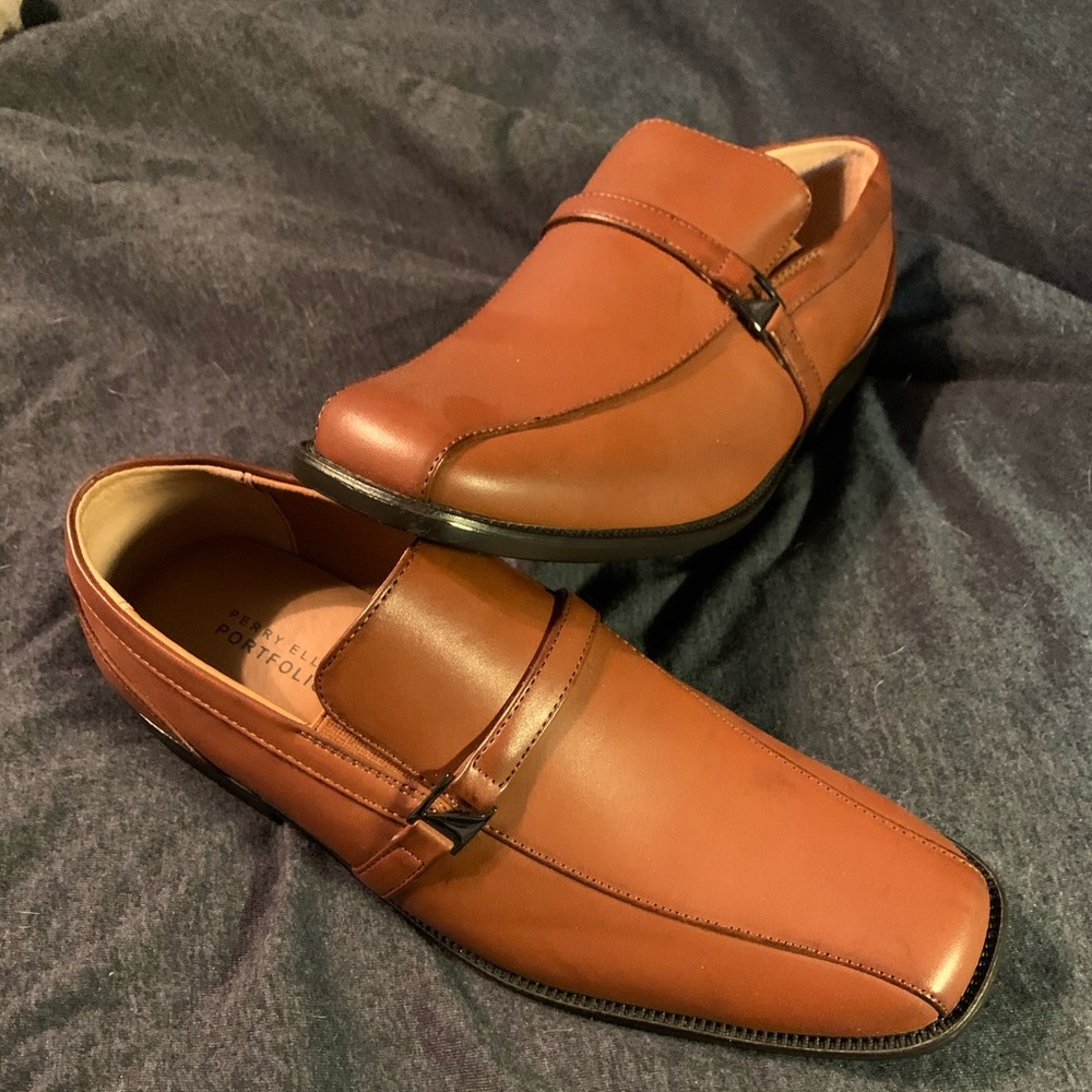 Kids dress shoes